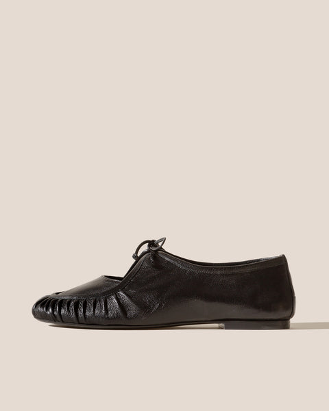 美品★ SQUARE TOE LACE UP LOAFERS セール】SQUARE TOE LACE UP LOAFERS（ローファー）｜Ameri