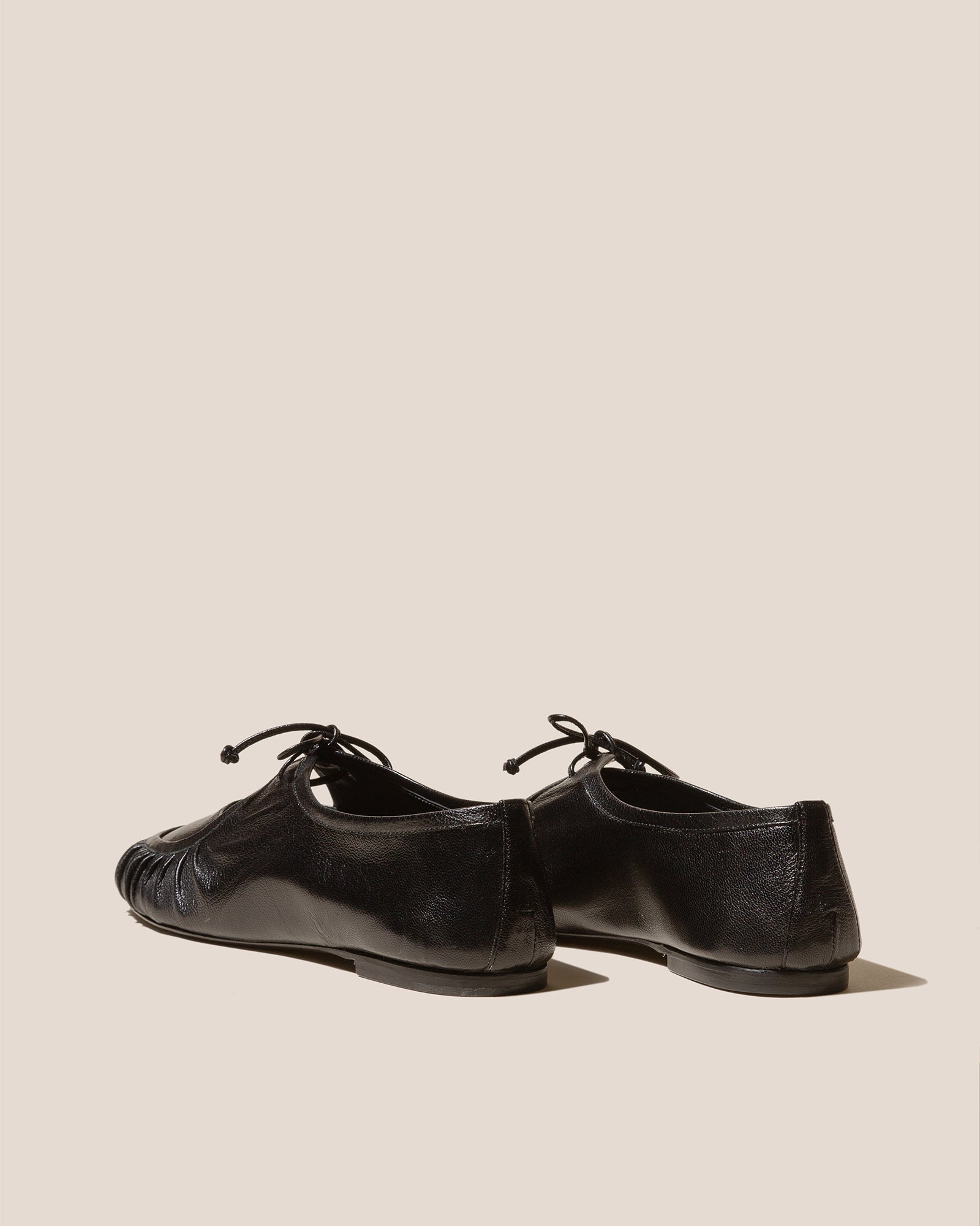 COVETA SUPPLE SHINY - Pleated Lace-up Loafer – Hereu Studio