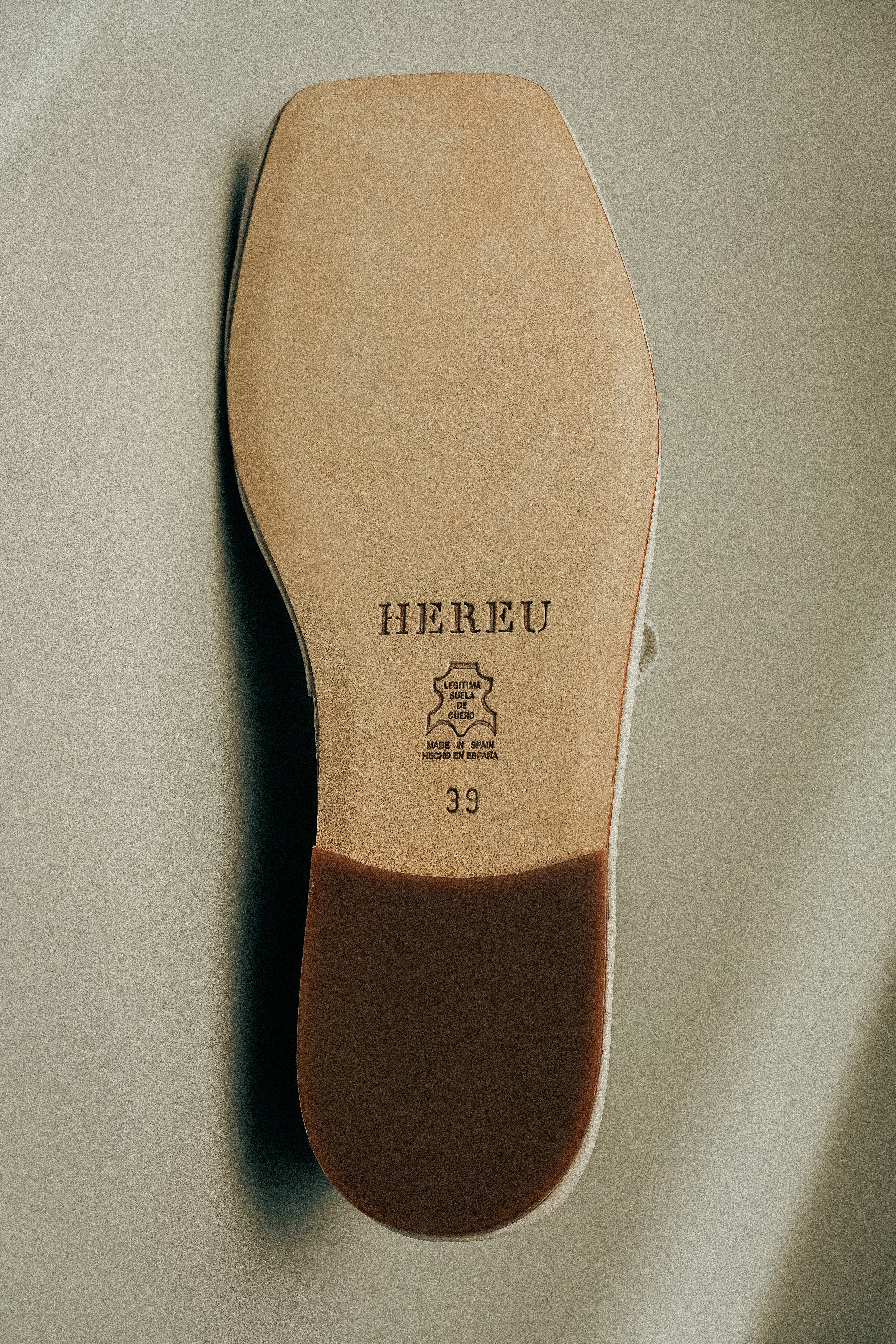 HEREU へリュー RUOHANコラボフラットシューズ RUOHAN x HEREU – Hereu Studio