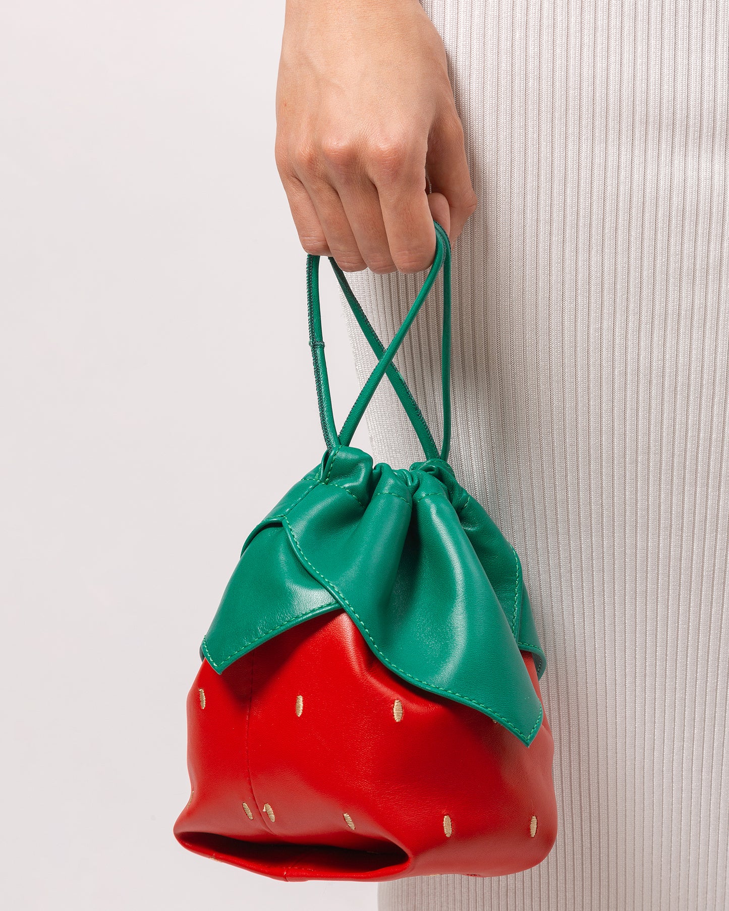 DUIXA - Strawberry-Shaped Leather Drawstring Bag