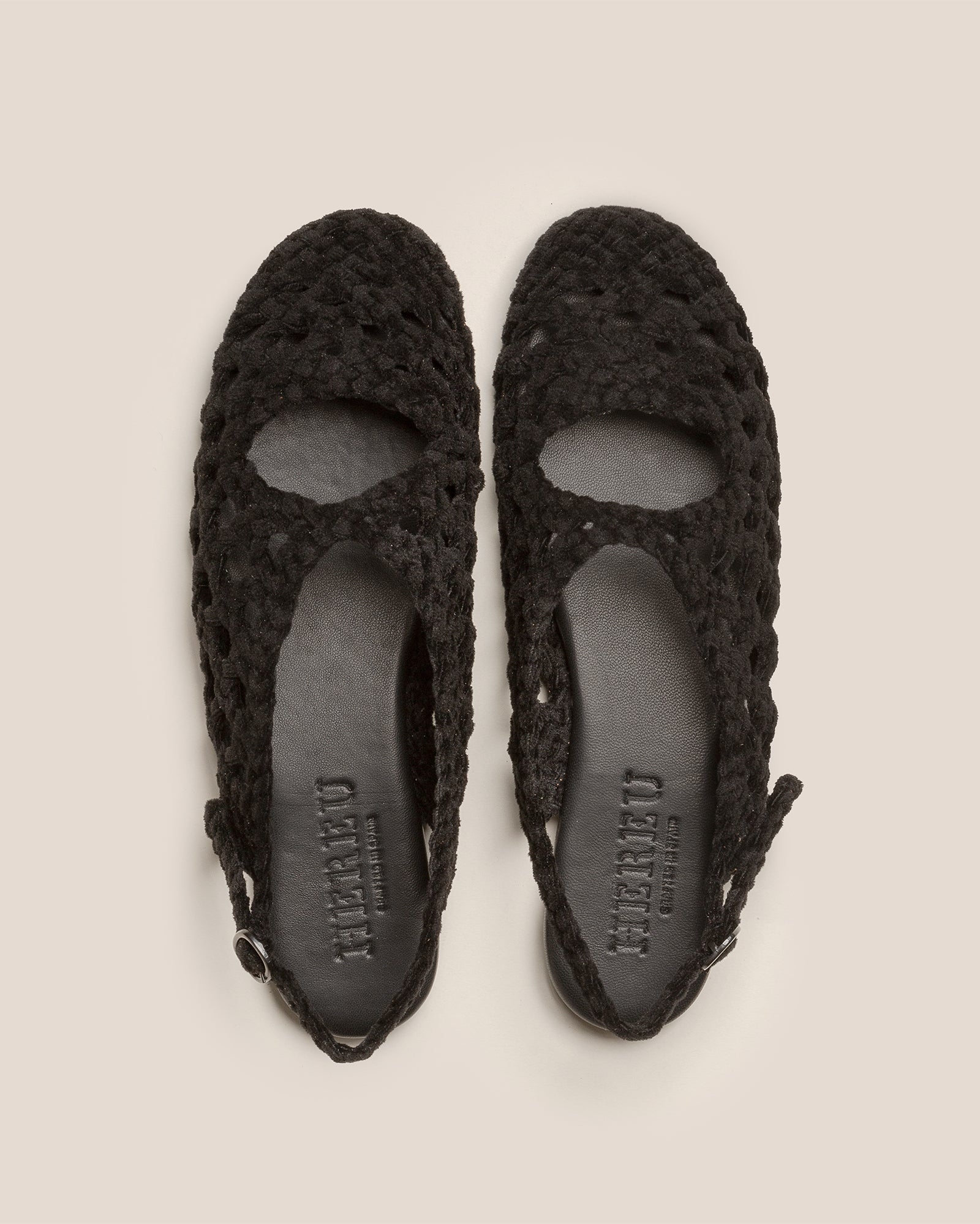 シューズ・サンダルその他 HEREU Woman Flat sandals Black CABE2WFS25 BLACK Women Sandals – Hereu Studio