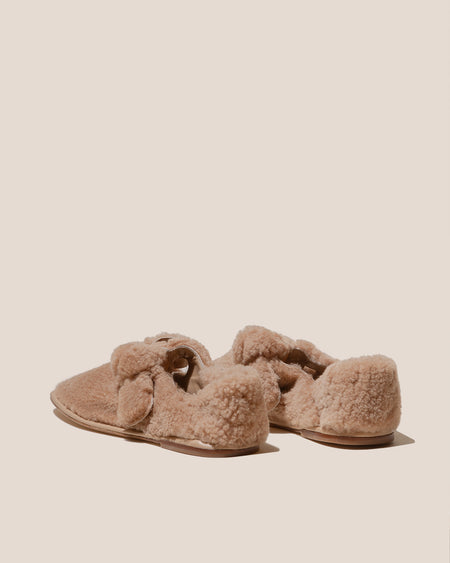 LLASADA CURLY SHEARLING - Front-Knot Pump