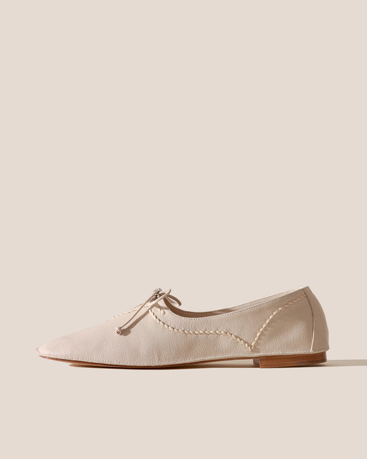 RASSA - Soft Lace-up Shoe