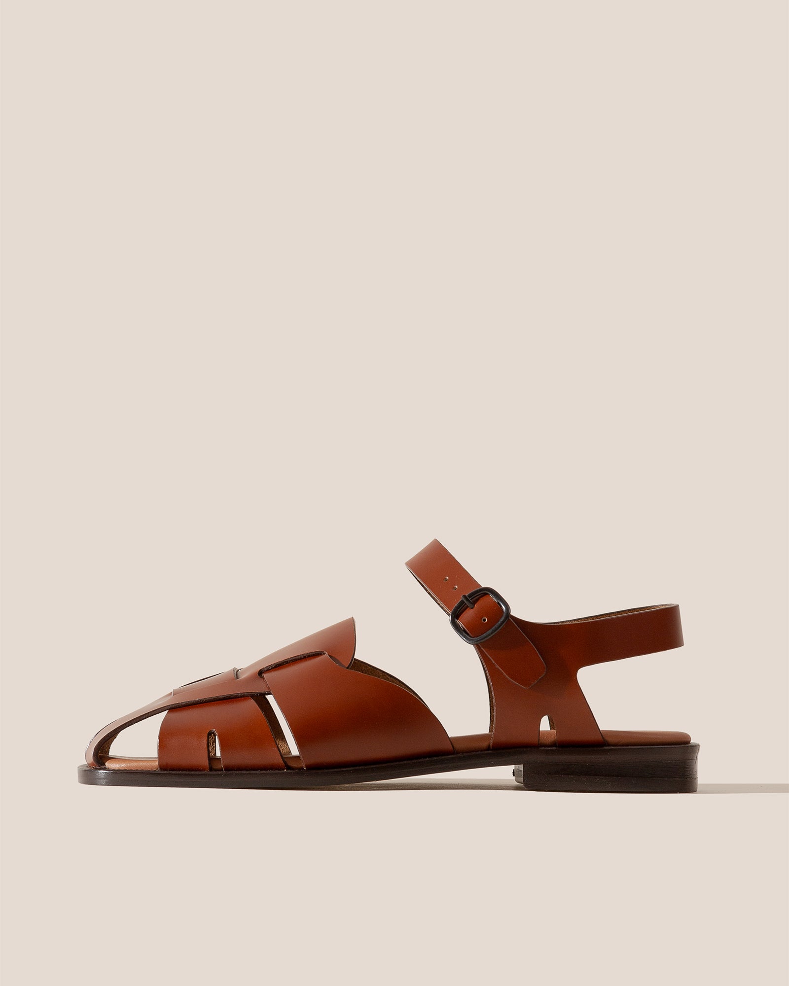 【HEREU】MANTELLA SUPPLE SHINY Strappy Fisherman Sandal MANTELLA SUPPLE SHINY - Strappy Fisherman Sandal – Hereu Studio