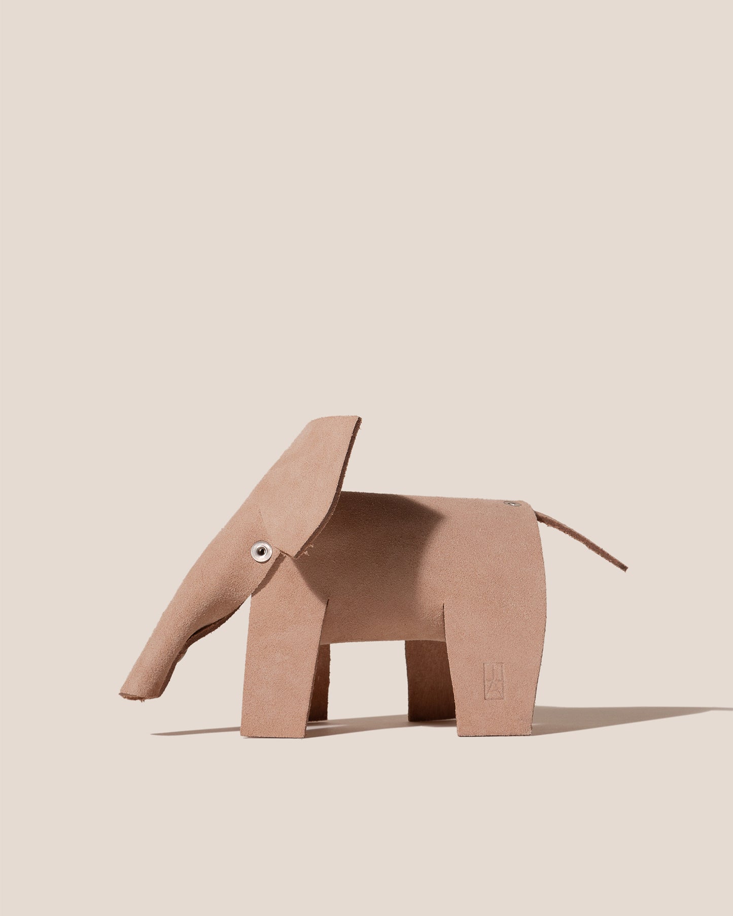 ELEFANTA MARIA S - Elephant Leather Sculpture by Antoni Arola