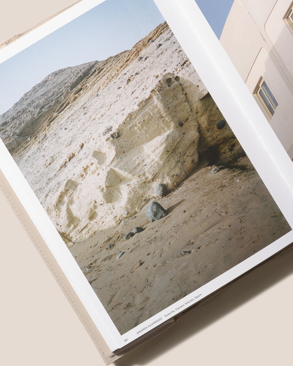 MEMORY. A PLAY OF TWOS - HEREU Photobook