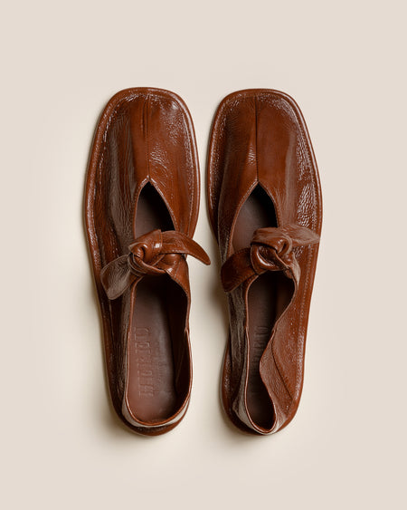 LLASADA CRINKLED GLOSSY - Front-Knot Pump