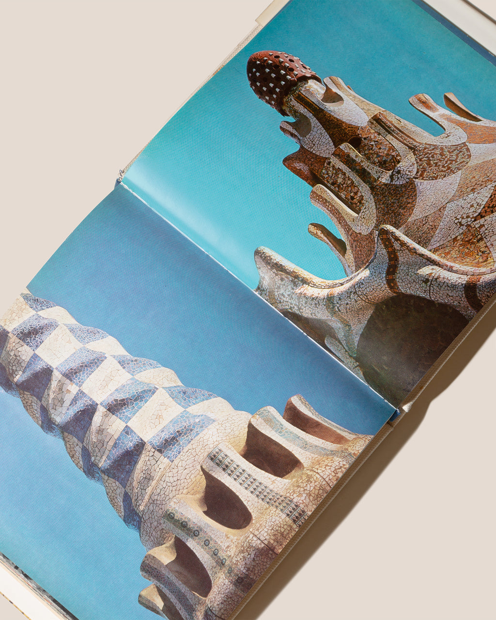 PARK GÜELL DE A. GAUDÍ - Giedion-Welcker Book