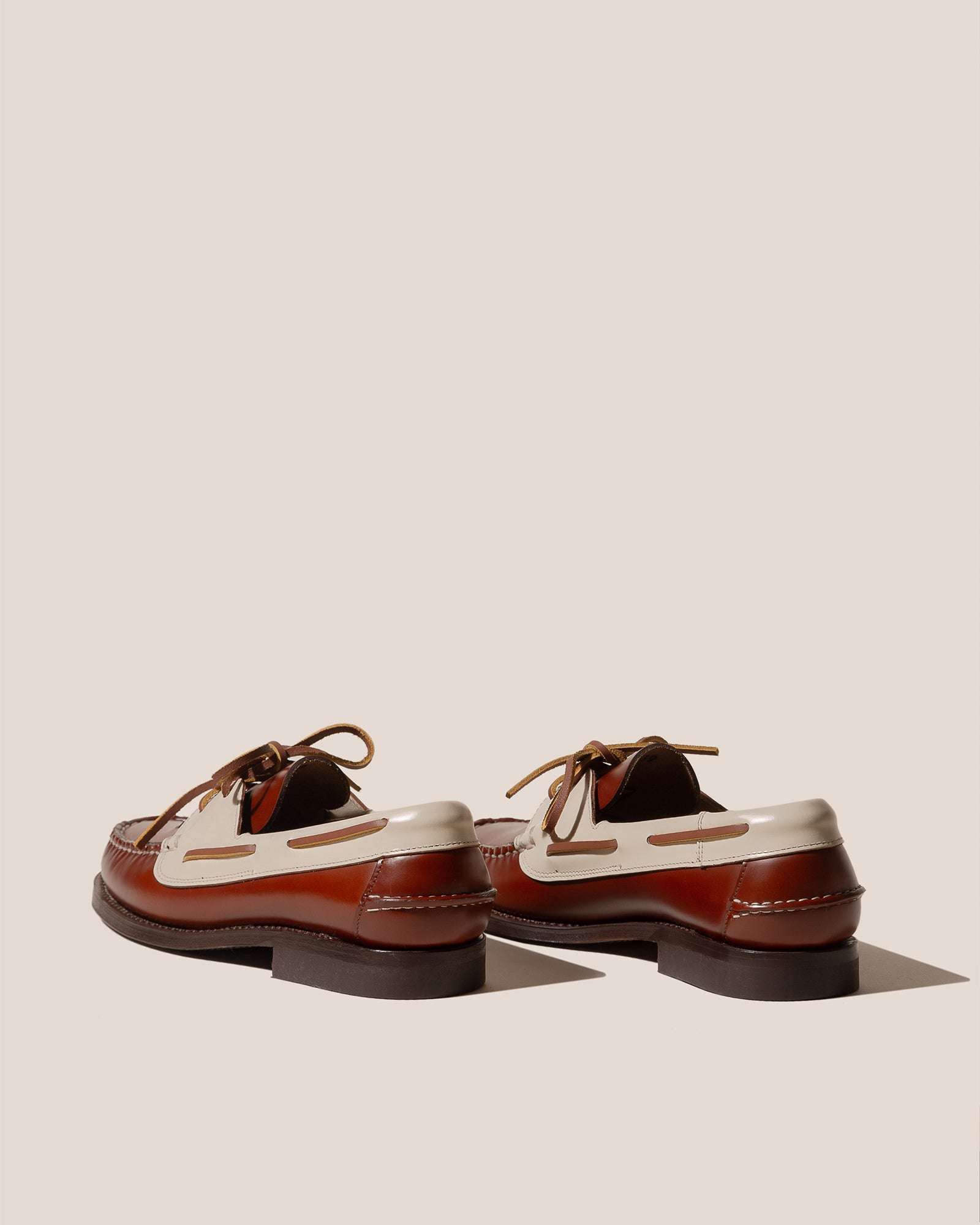 ローファー・オックスフォード HEREU Women Laced up Shoes WFALSH 47204 CAMEL BROWN SALER BICOLOUR - FOR ALL - Lace-up Loafer – Hereu Studio