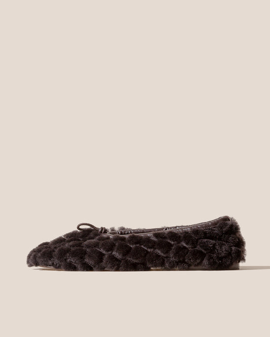 PUNTERA QUILTED SHEARLING - Flat Pump