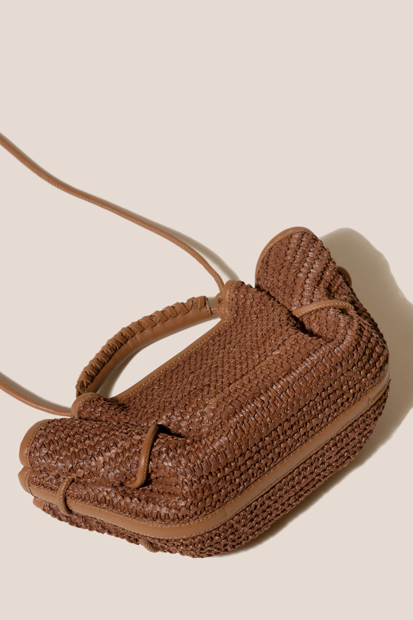 ARTA MINI RAFFIA - Pleated Crossbody Bag