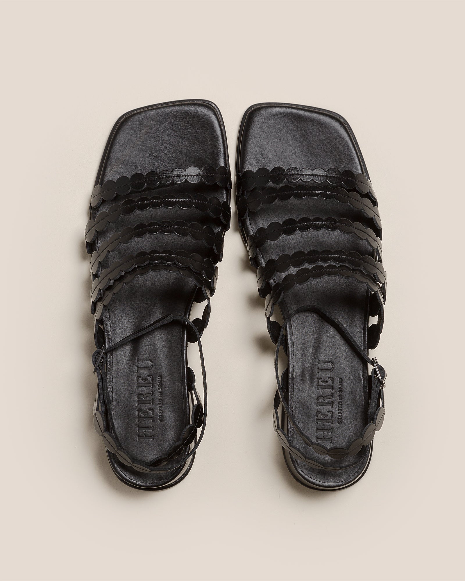 ファッション通販 安い - SAVINA Circle Studio Hereu – Sandal Strappy Detail 靴