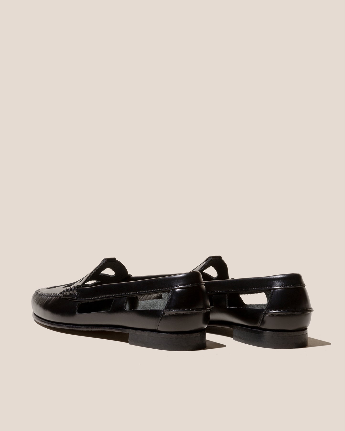 ALLINA - Cut-Out Slip-On Loafer