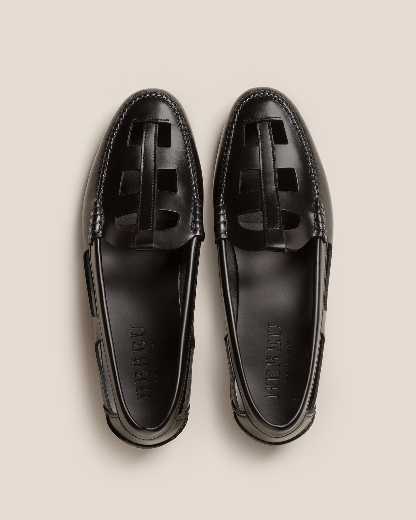 ALLINA - Cut-Out Slip-On Loafer