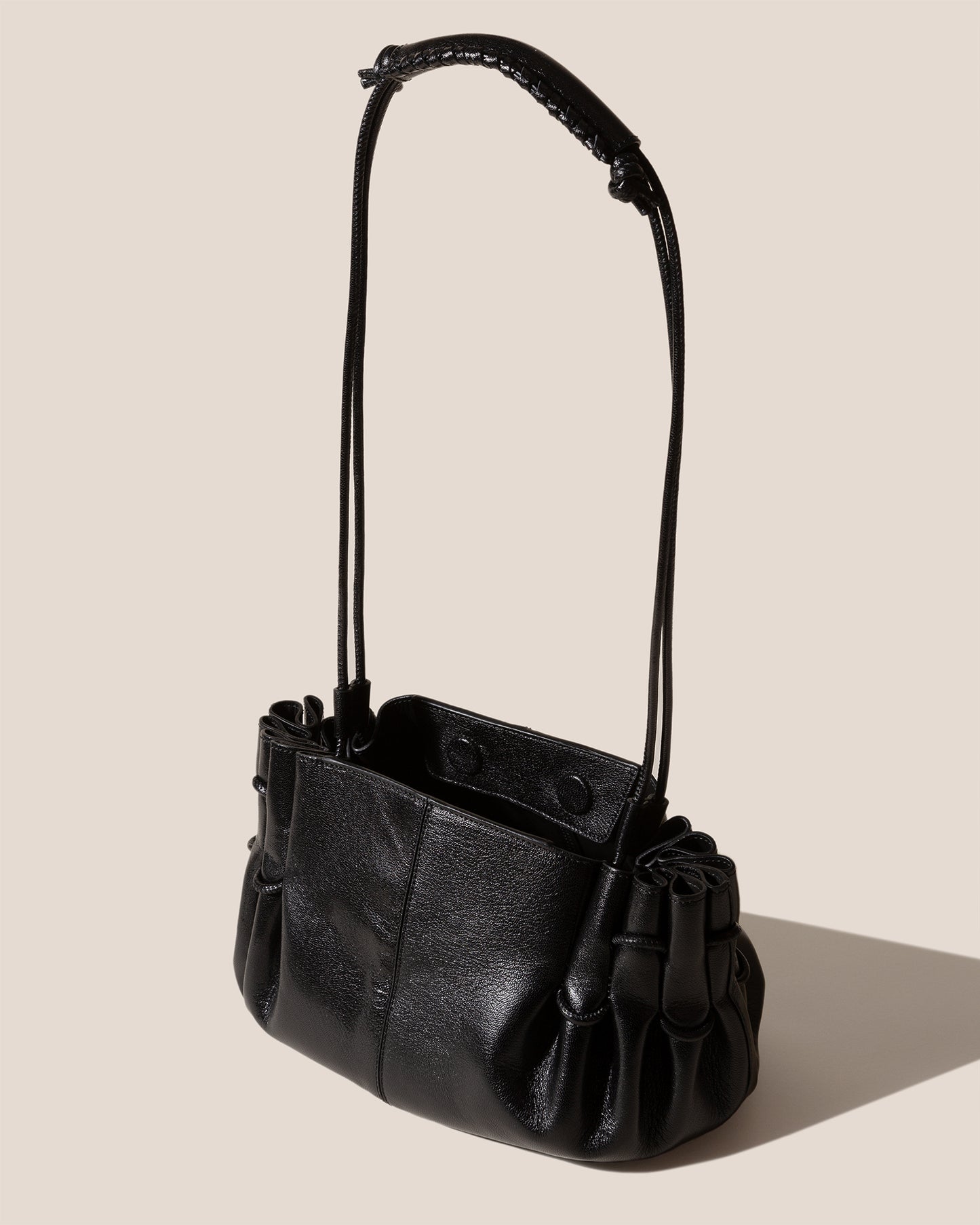 ARTA - Pleated Shoulder Bag