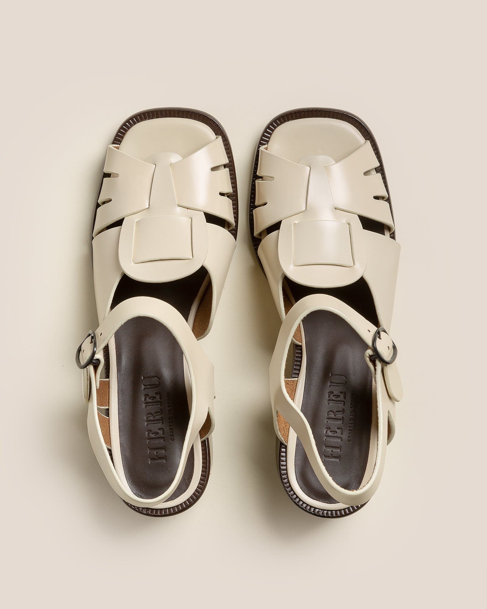 Hereu Ancora スクエアトゥ レザー スライド フラット サンダル ANCORA SQUARED SLIDE - Fisherman Slide – Hereu Studio
