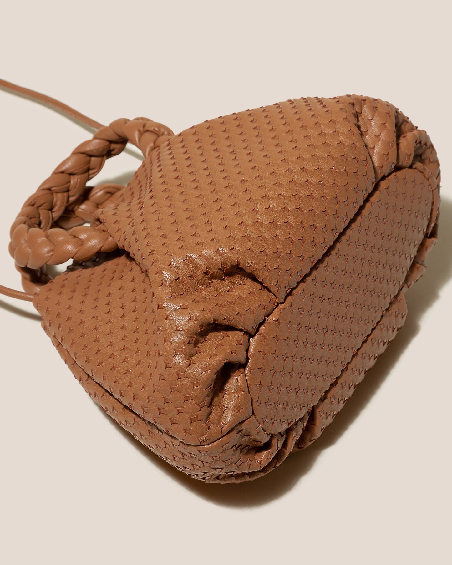 BOMBON M WOVEN - Plaited-handle Leather Crossbody Bag