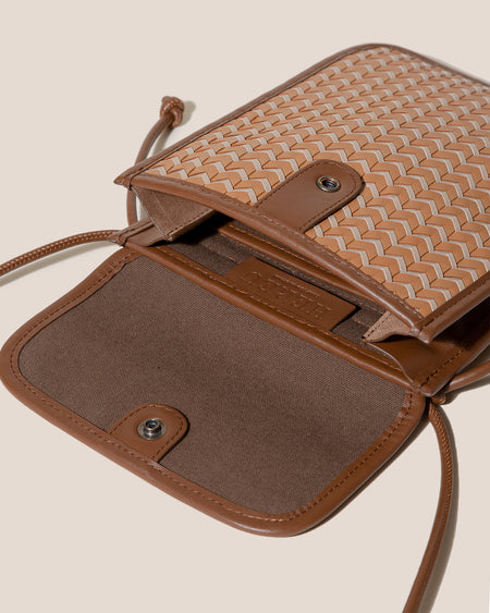 TERRA WOVEN - Square-Flat Crossbody Bag