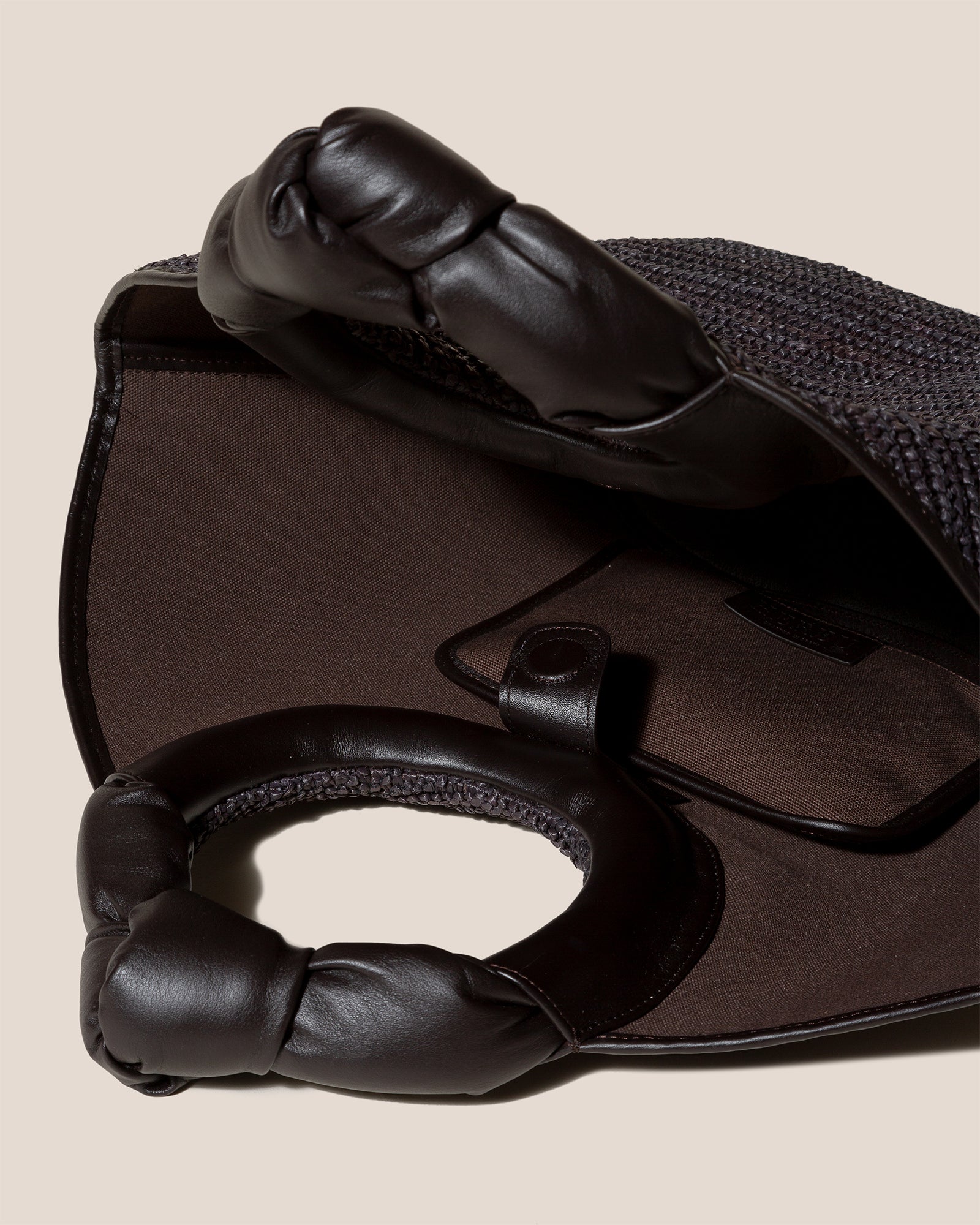 CASTELL RAFFIA - Knotted-handle Tote Bag