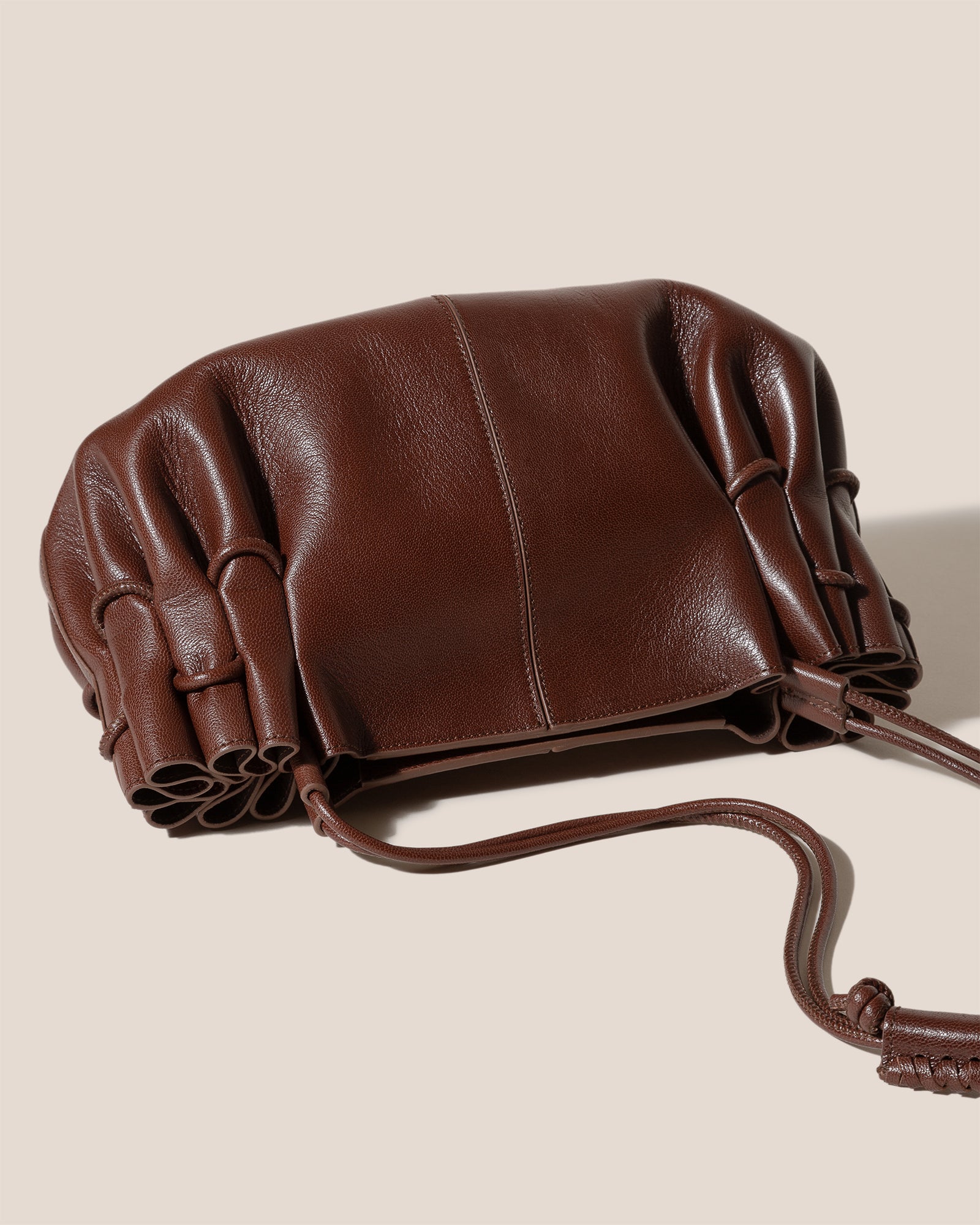 ARTA - Pleated Shoulder Bag – Hereu Studio