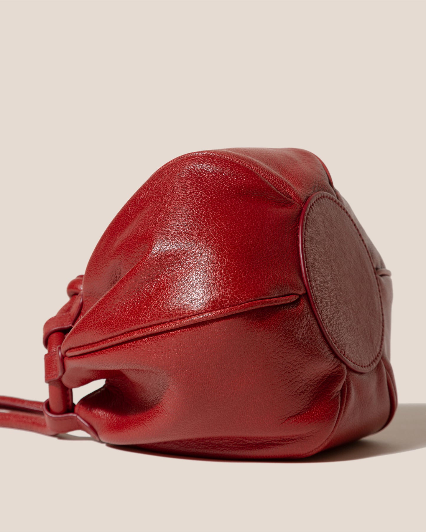 GLOBUL MINI SUPPLE SHINY - Balloon-Shaped Crossbody Bag