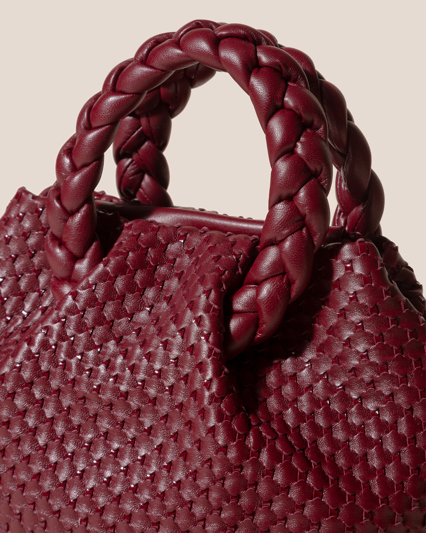 BOMBON M WOVEN - Plaited-handle Leather Crossbody Bag