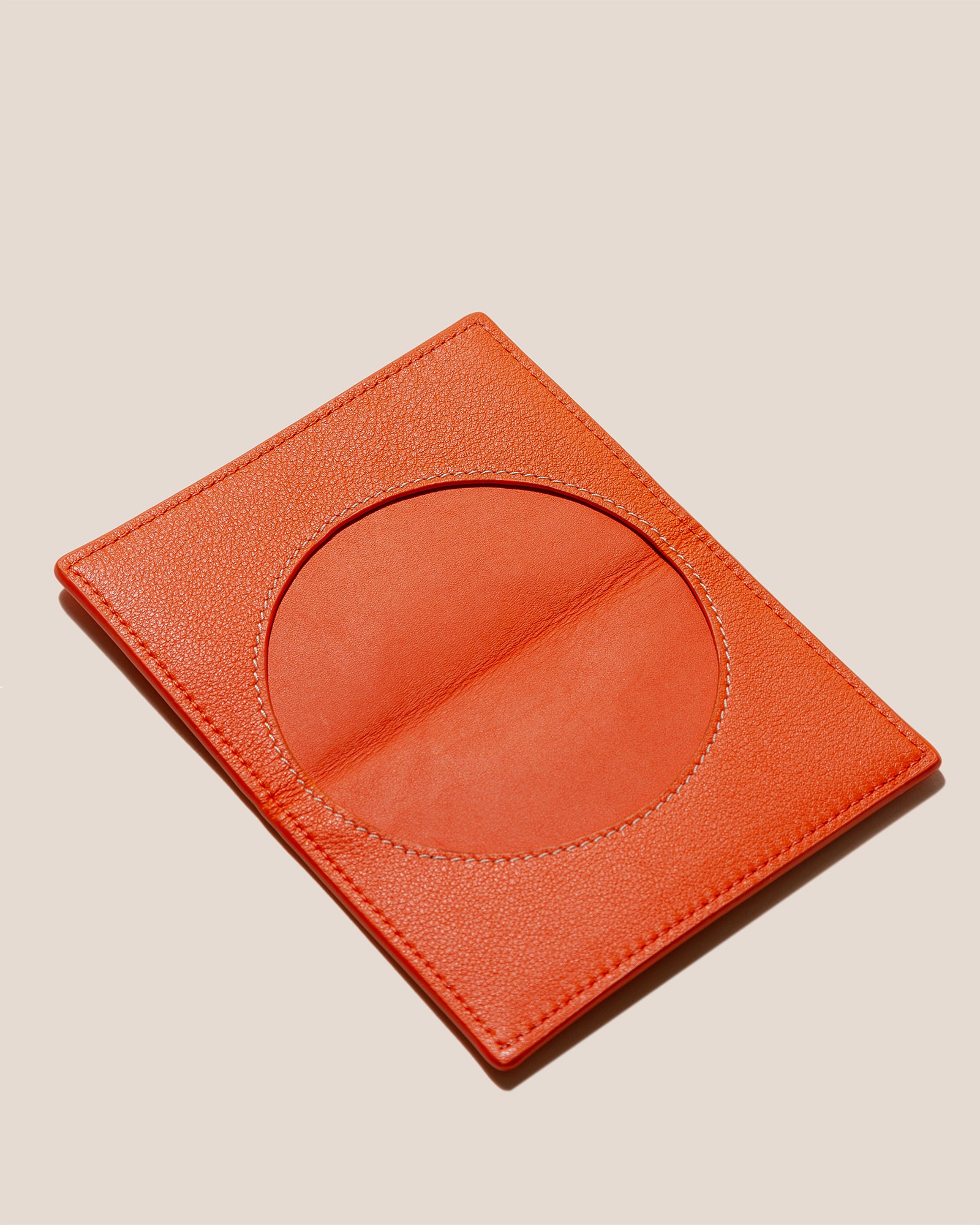 HEREU ☆ TARONJA PURSE / Orange-Shaped Leather Coin Purse TARONJA PURSE - Orange-Shaped Leather Coin Purse – Hereu Studio