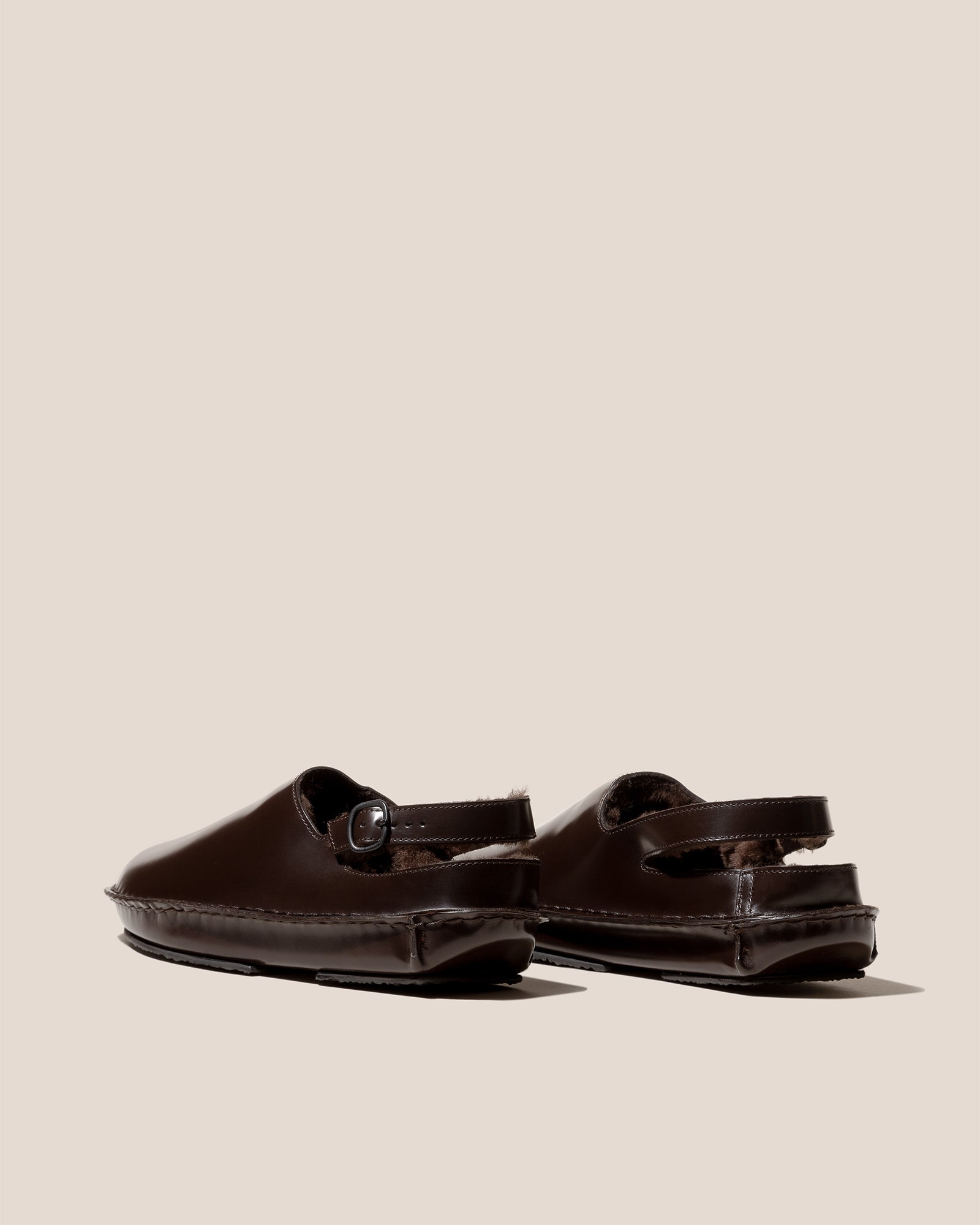 CARGOL SHEARLING - Whipstitched Slingback Clog – Hereu Studio CARGOL SHEARLING - Whipstitched Slingback Clog – Hereu Studio