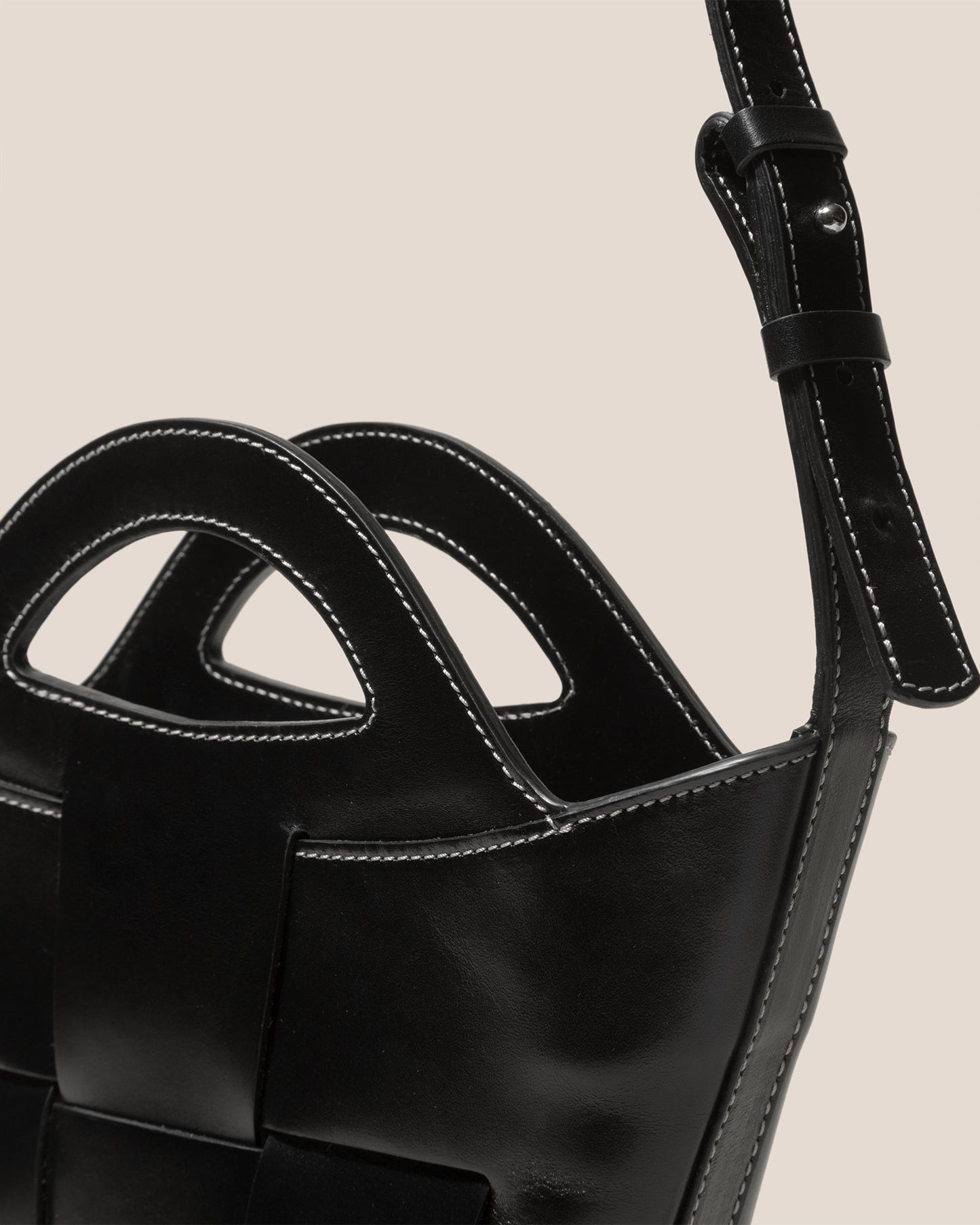 TELLA MINI - Cut-out Basket Leather Tote Bag