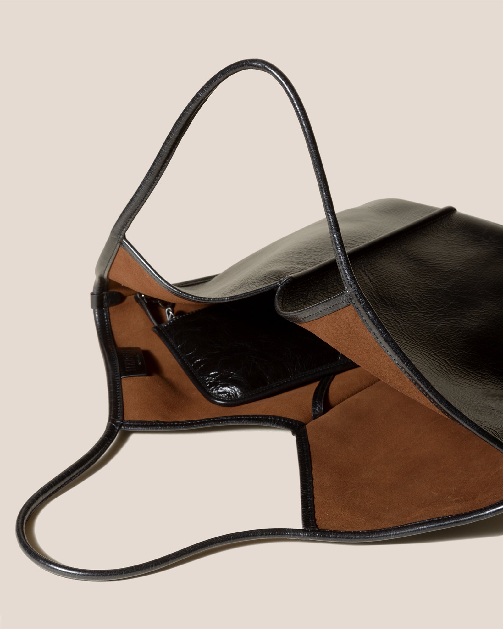 CALELLA DISTRESSED - PREORDER - Leather Tote Bag – Hereu Studio