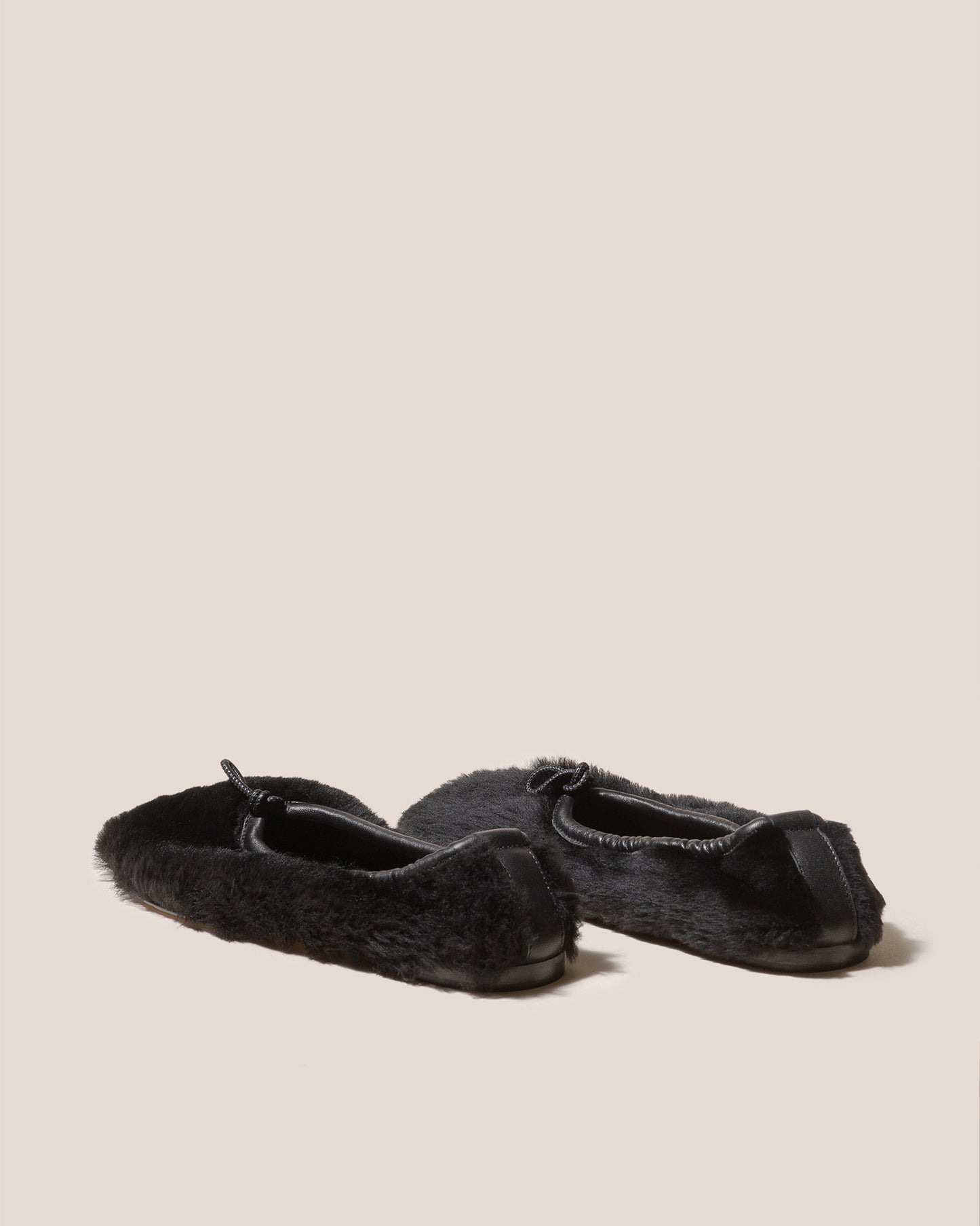 PUNTERA SHEARLING - Flat Pump