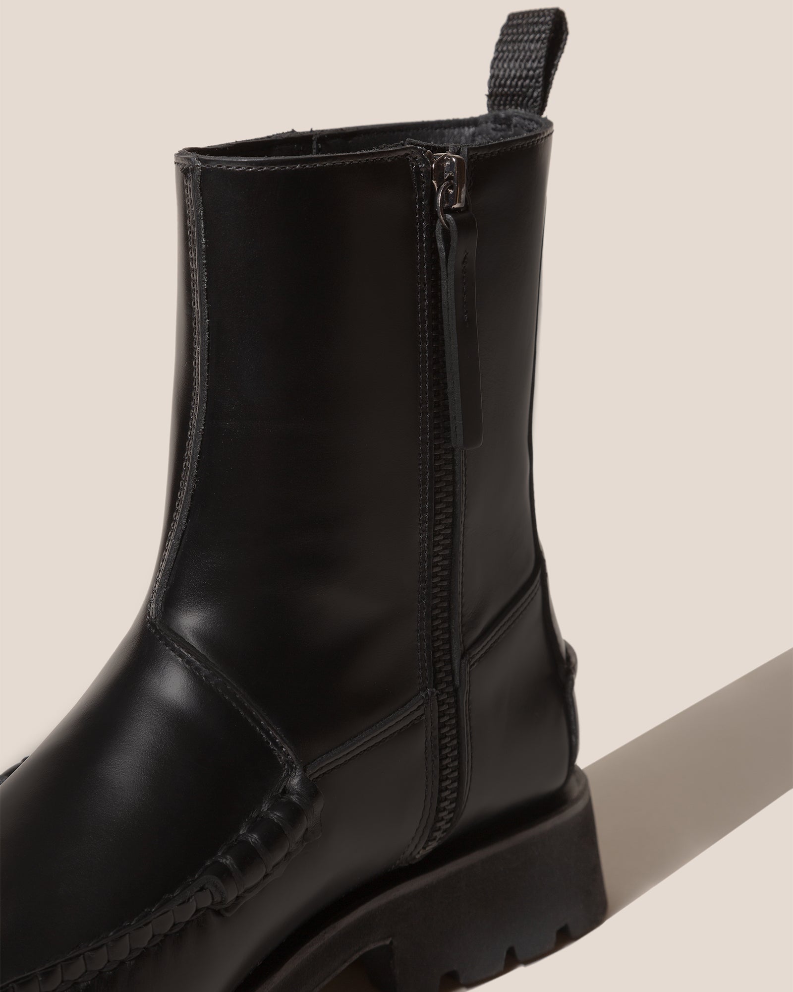 ANDREU SPORT - Low-calf Zipped Boot – Hereu Studio