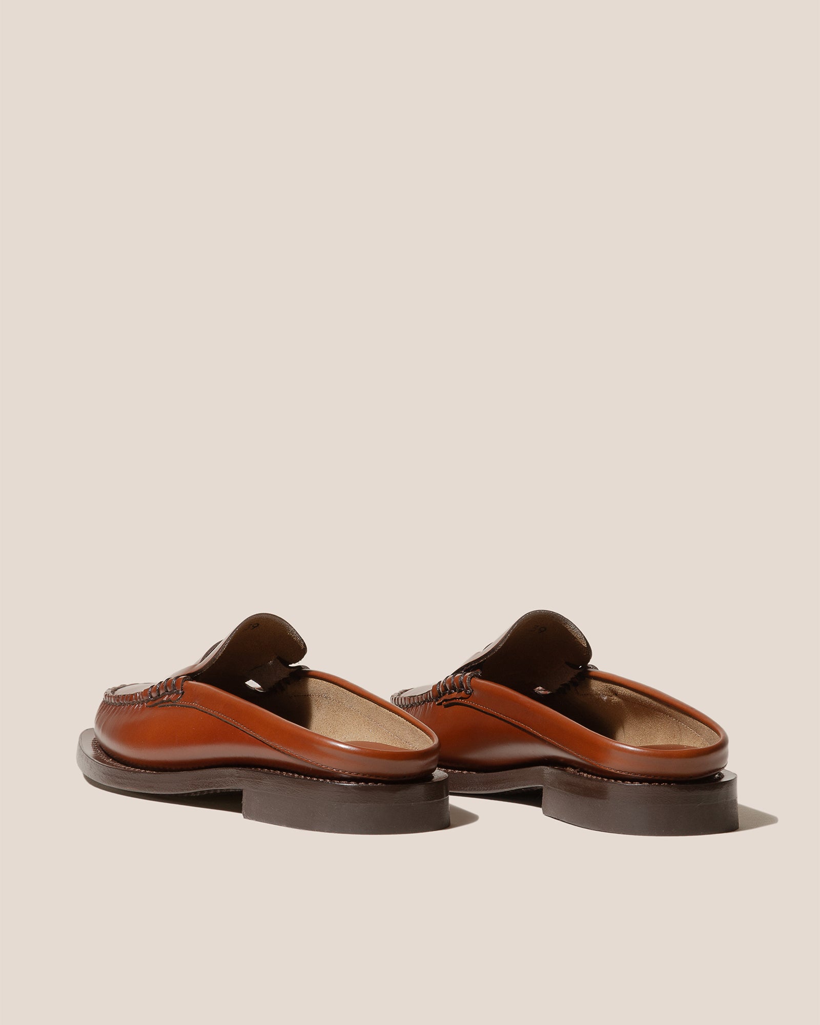 SINEU MULE - Interlaced Detail Slip-On Mule Loafer