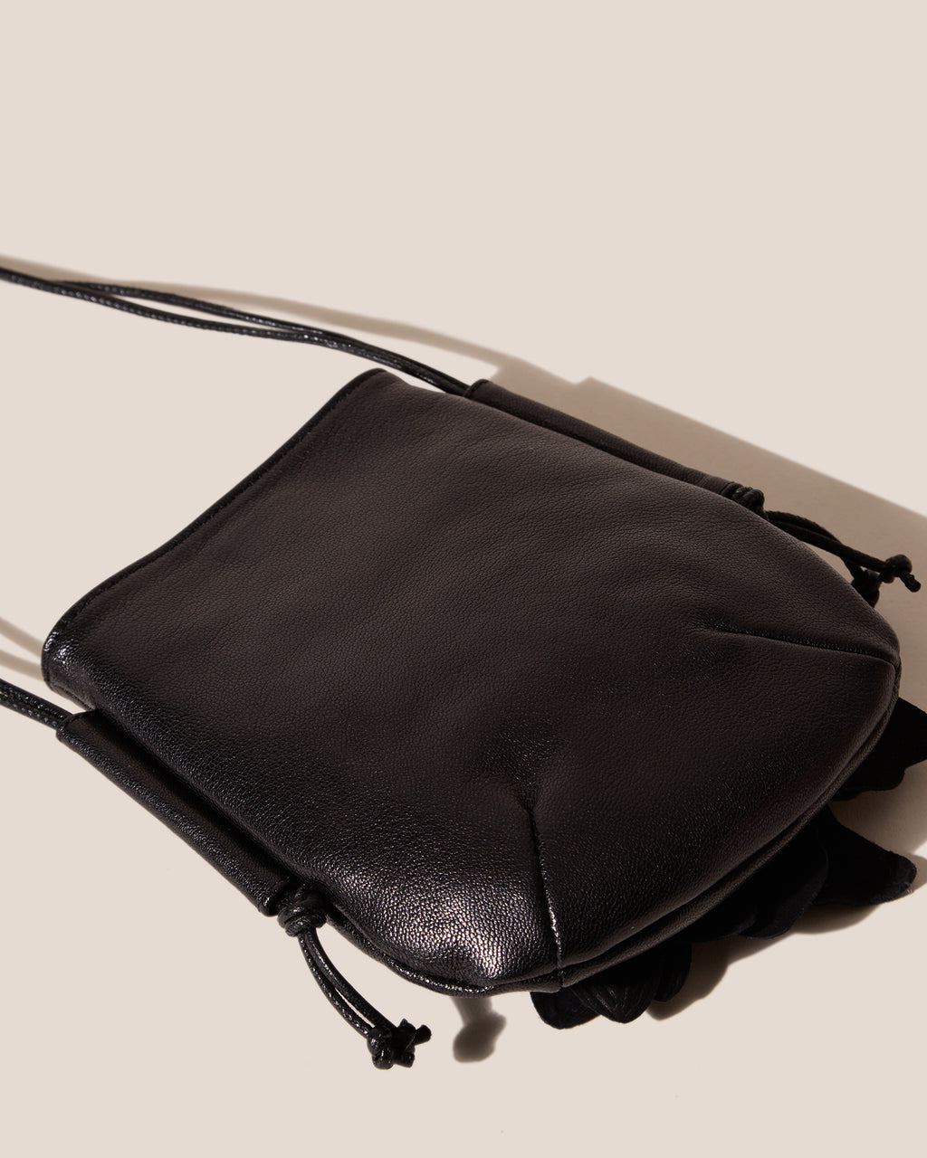 FLORIT - Flower-Detail Crossbody Bag