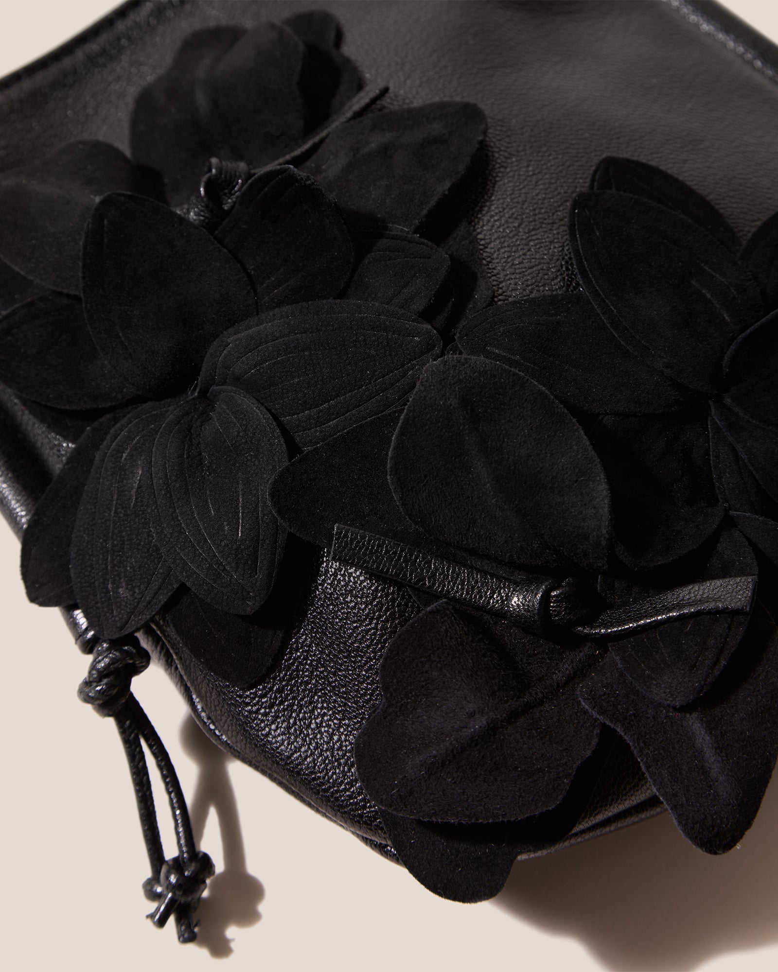 FLORIT - Flower-Detail Crossbody Bag