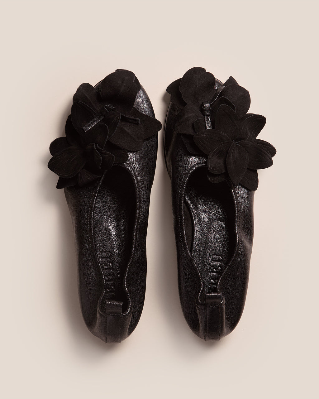 FLORIDA - Flower-Detail Mid-Heel Pump
