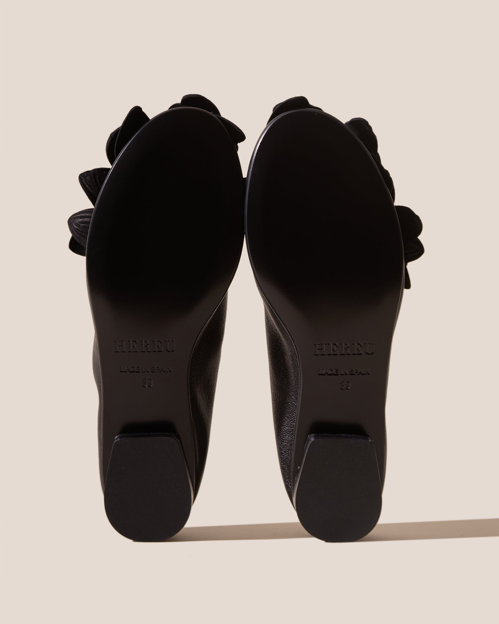 FLORIDA - Flower-Detail Mid-Heel Pump