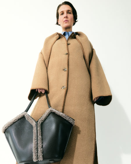 CALELLA CURLY SHEARLING TRIMS - Leather Tote Bag
