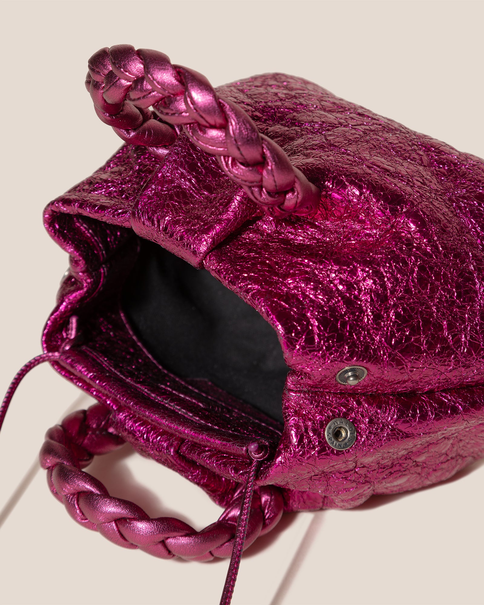 HEREU Bombon CRINKLED GLOSSY ハンドバッグショルダー BOMBON CRINKLED GLOSSY - Plaited-handle Leather Handbag – Hereu Studio