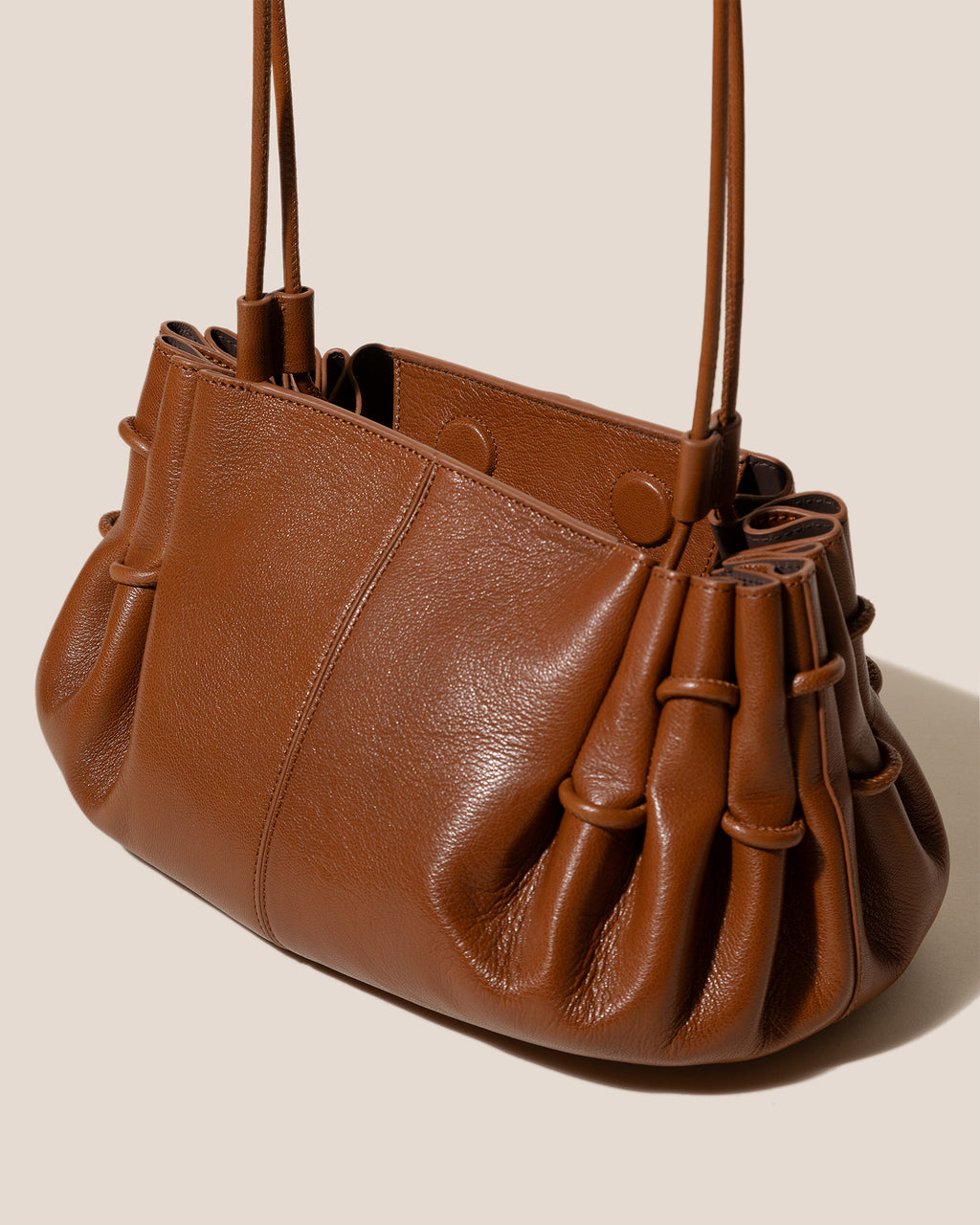 ARTA - Pleated Shoulder Bag