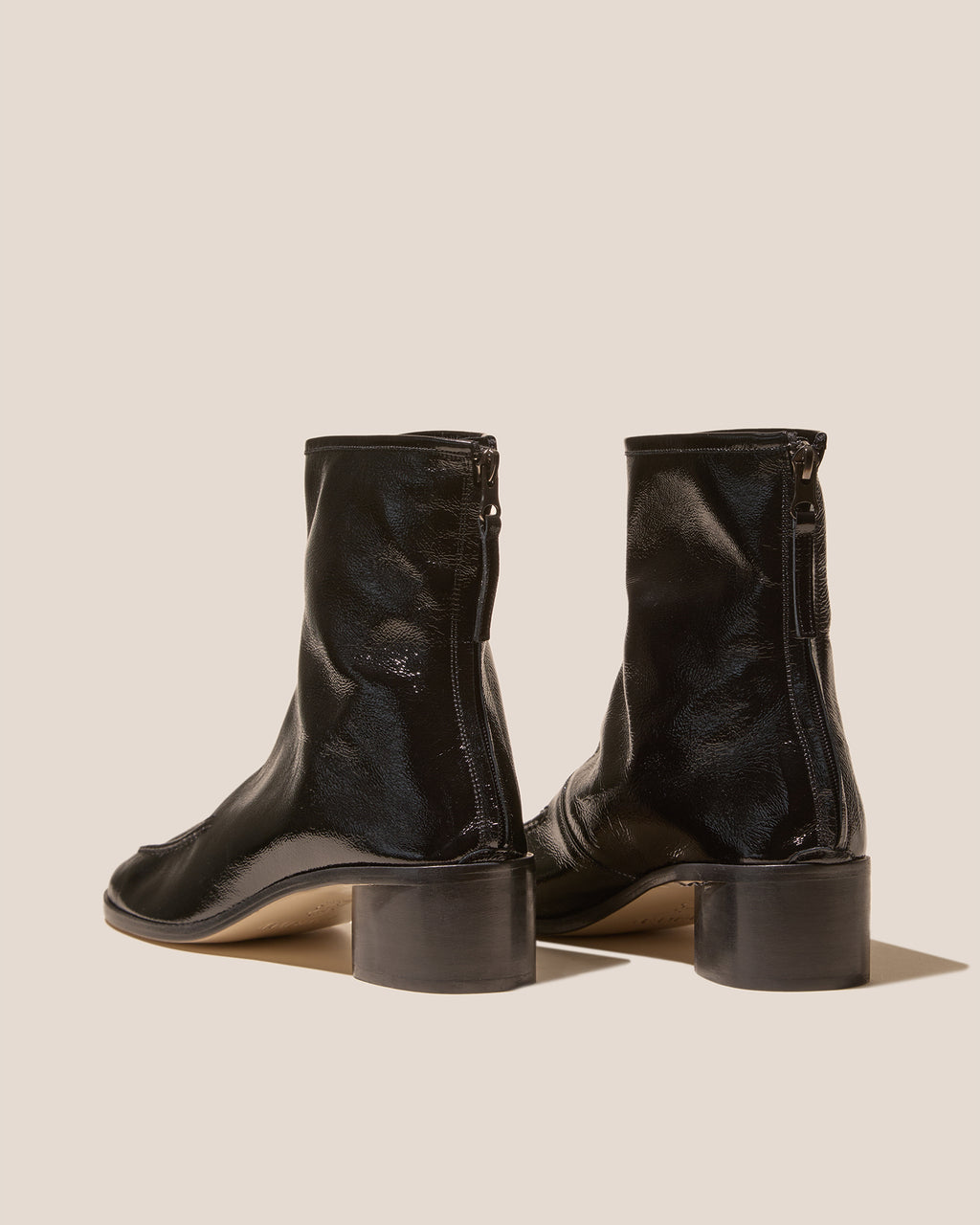 JULIOL BOOT CRINKLED GLOSSY HEELED - Soft Low-Calf Boot