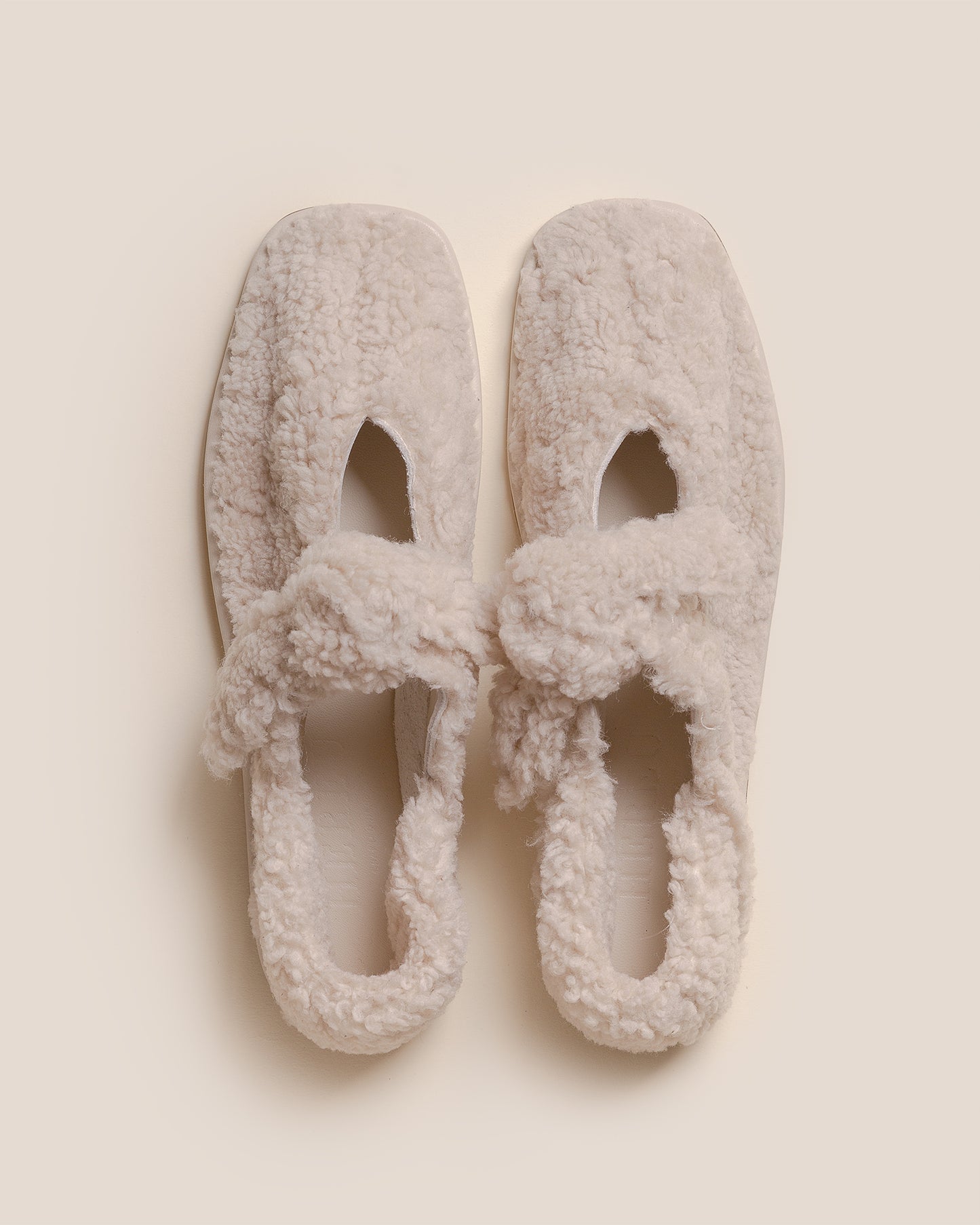 LLASADA CURLY SHEARLING - Front-Knot Pump