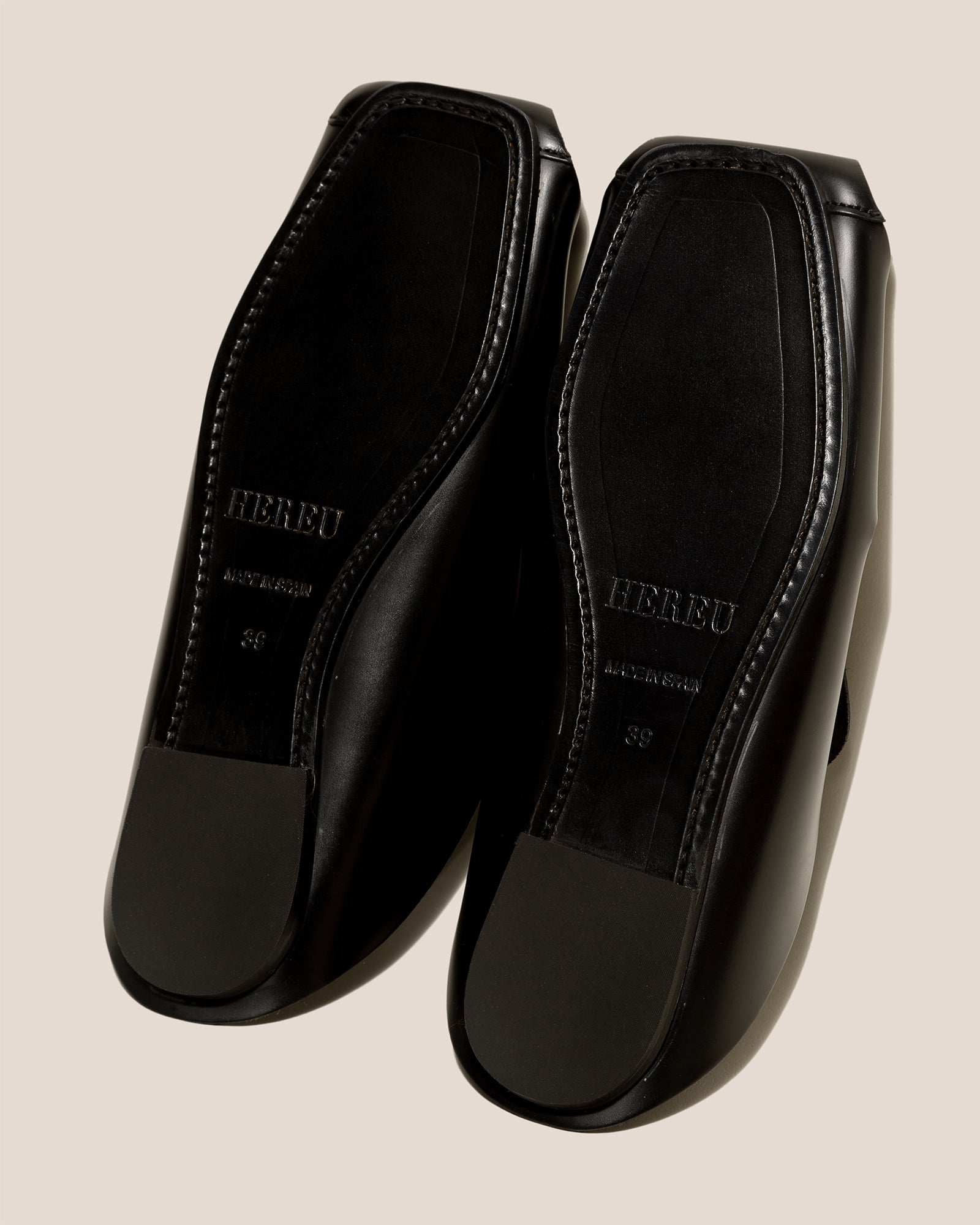 MUNTANA - Flat Fisherman Mule – Hereu Studio