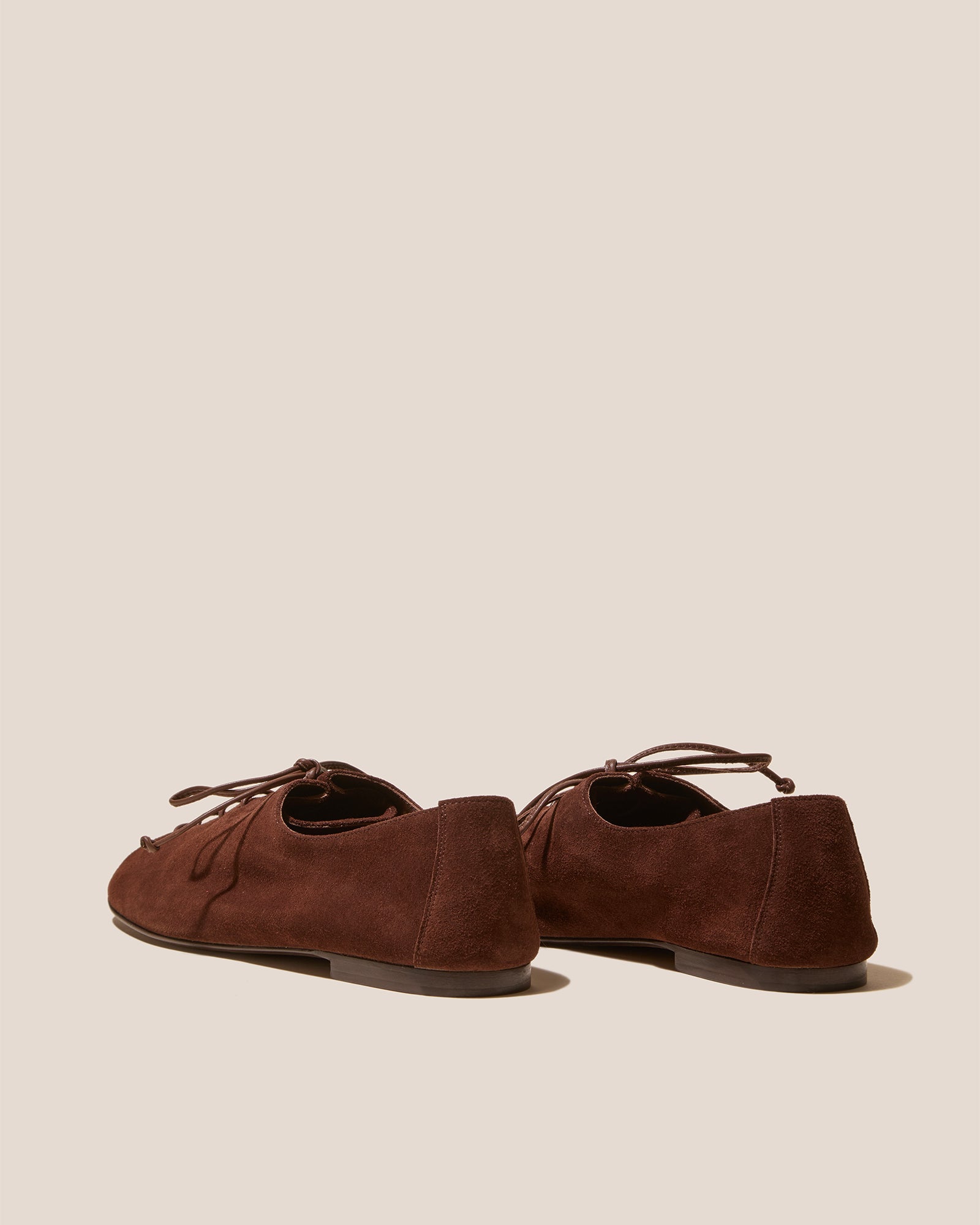 PLEGADA SUEDE - Deconstructed Lace-up Shoe