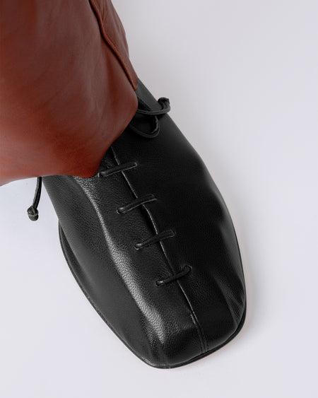 PLEGADA SHINY - Deconstructed Lace-up Shoe