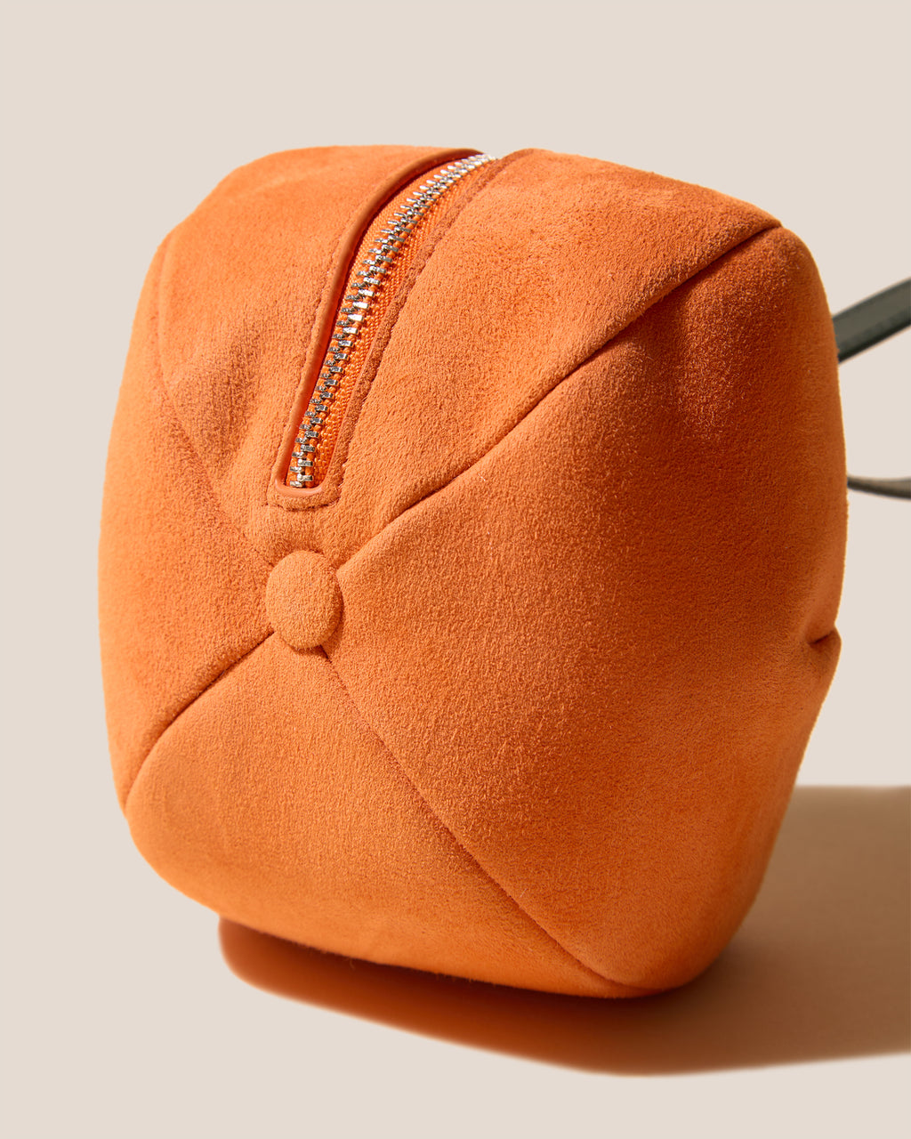 PRESSEC - Peach-Shaped Leather Coin Purse