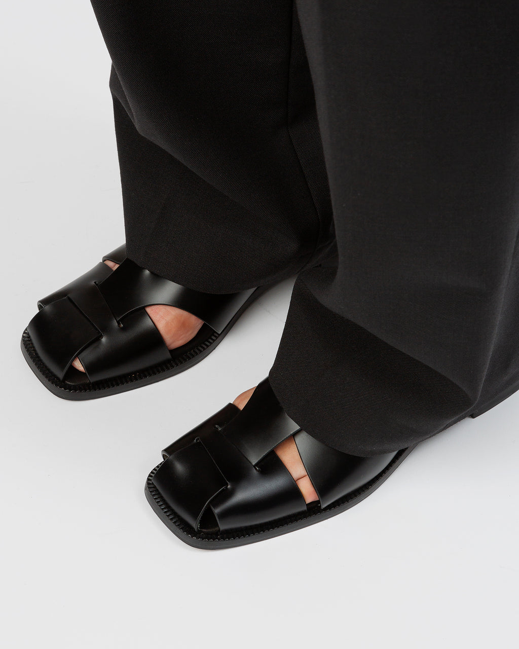 RAIMA - Asymmetrical Fisherman Sandal