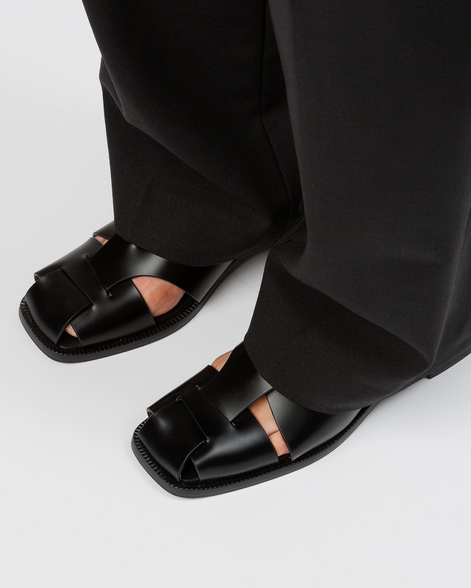 RAIMA - Asymmetrical Fisherman Sandal