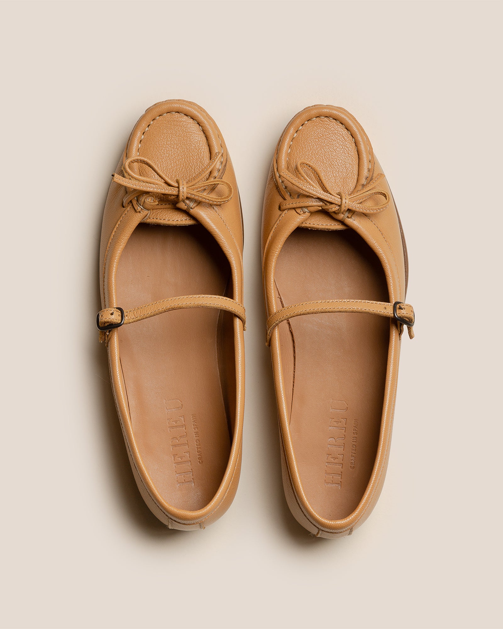 ROSES SUPPLE SHINY - Bound Moccasin Mary Jane