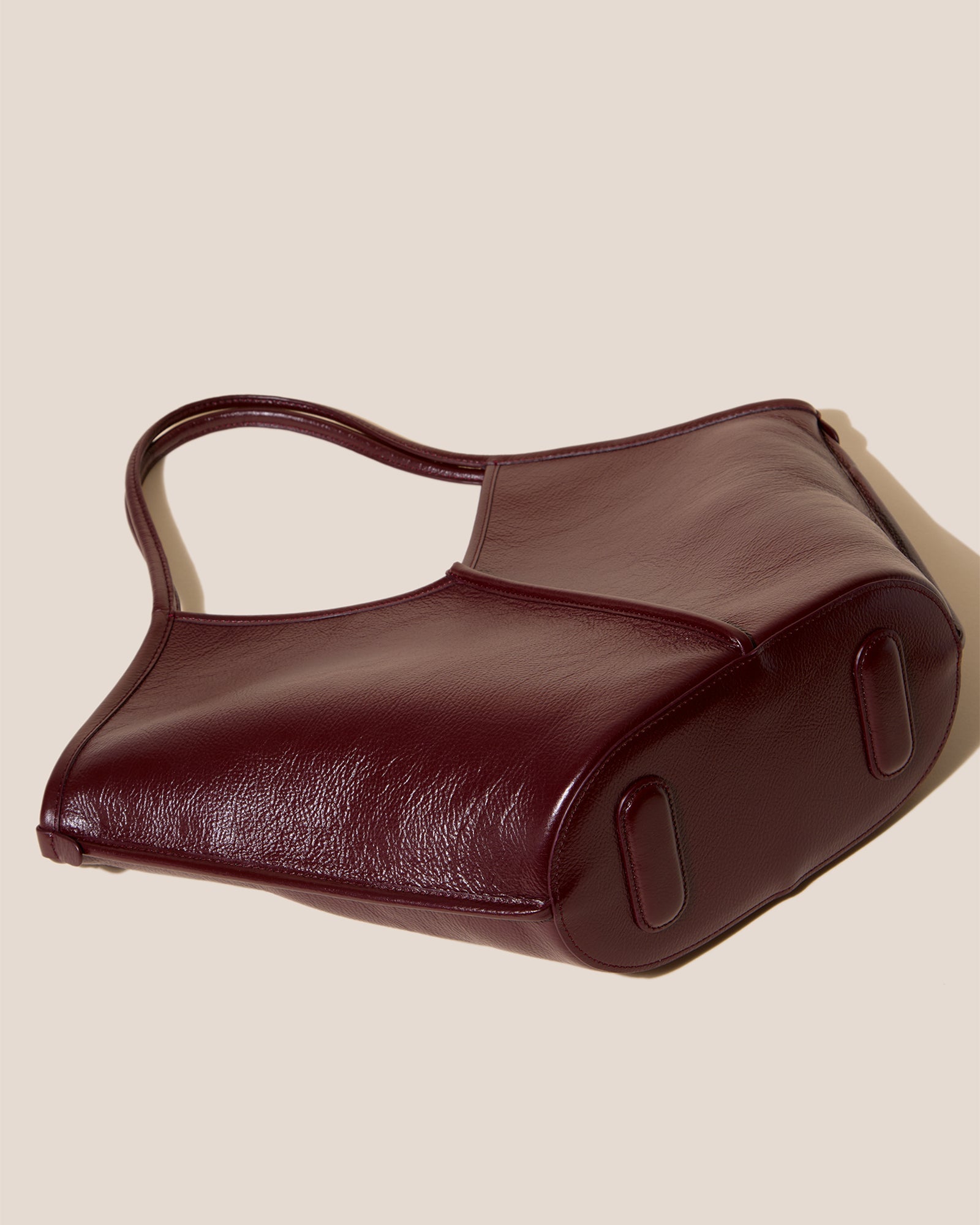 HEREUバッグ　ボルドー CALELLA DISTRESSED - Leather Tote Bag – Hereu Studio